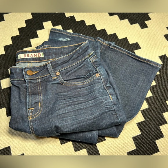 J Brand Denim - J BRAND, Curvy Fit Bootcut jeans!!